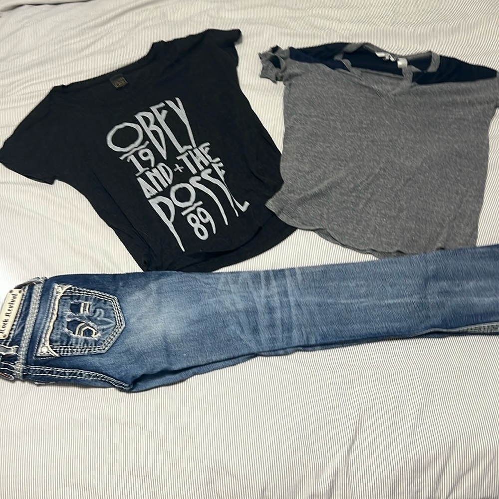 Bundle of Buckle Clothes - Picture 3 of 3